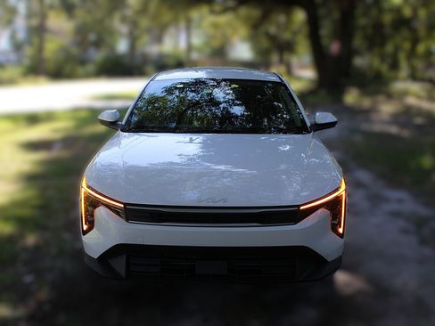 New 2026 Kia K4 FWD image 16