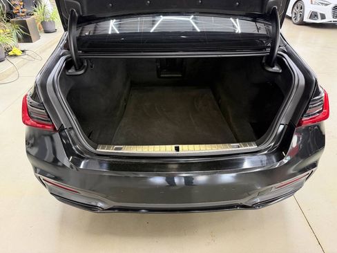 Used 2020 BMW 740i xDrive w/ M Sport Package AWD/4WD image 9
