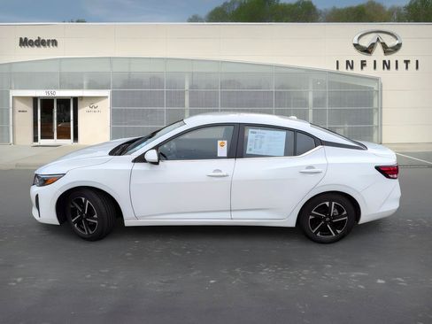 Used 2025 Nissan Sentra SV FWD image 6