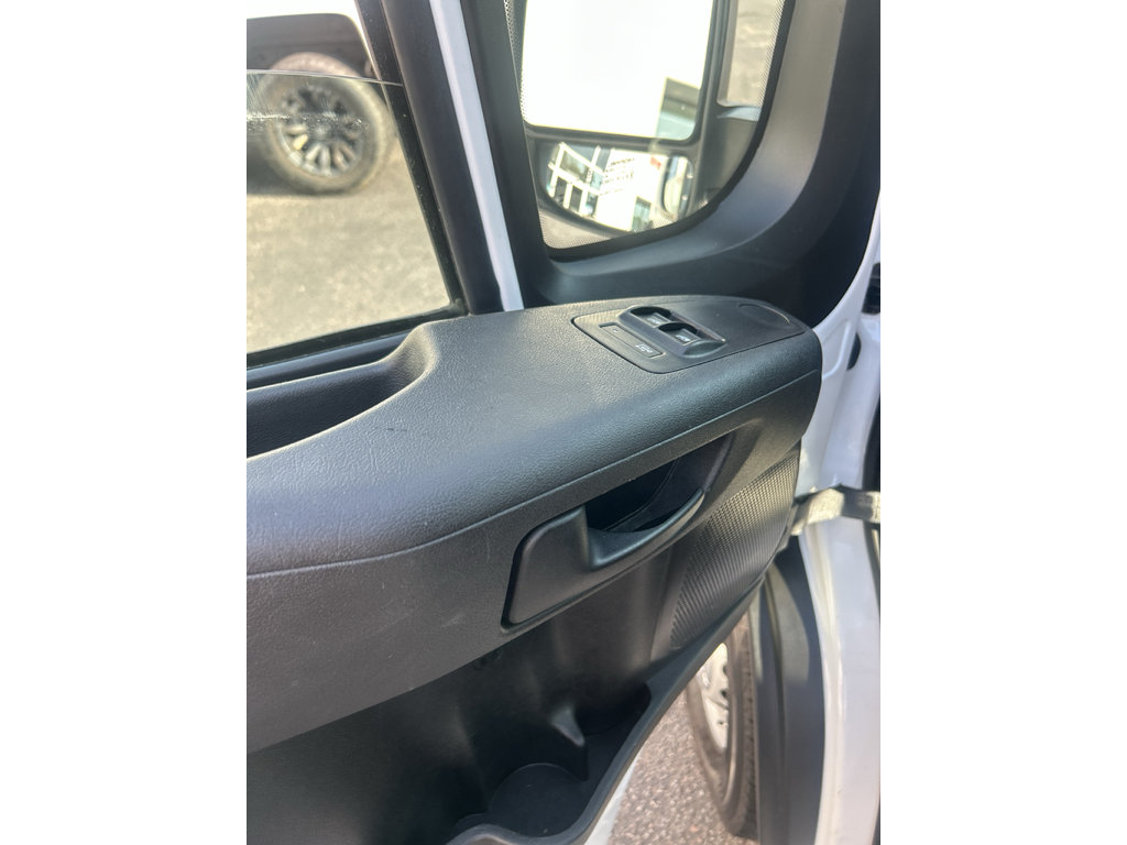 Used 2025 RAM ProMaster 2500 w/ U-Haul Equipment Group FWD image 11