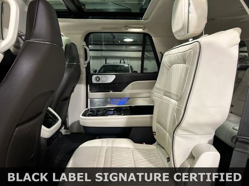 Used 2022 Lincoln Navigator Black Label image 25