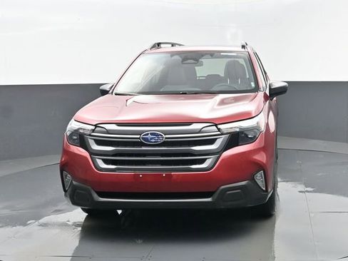 Used 2025 Subaru Forester Premium image 24