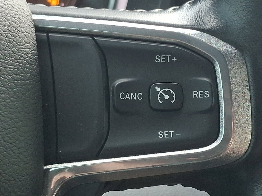 Used 2023 RAM 1500 Laramie AWD/4WD image 22