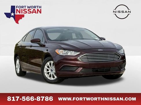 Used 2017 Ford Fusion S image 1