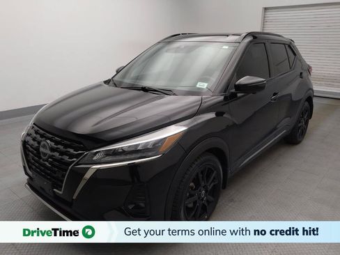 Used 2023 Nissan Kicks SR FWD image 1