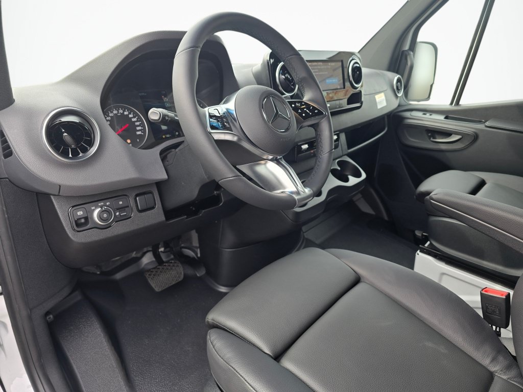 New 2026 Mercedes-Benz Sprinter 2500 image 11