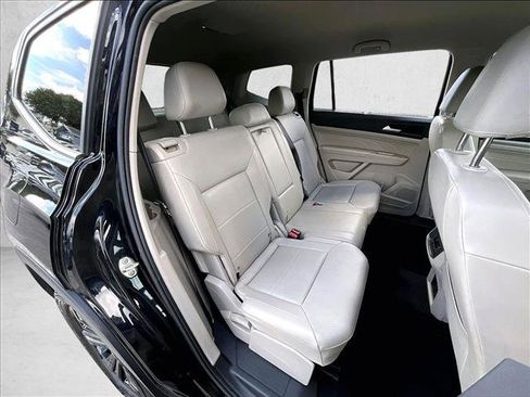 Used 2023 Volkswagen Atlas SE w/ Black Wheel Package FWD image 27
