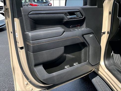 Used 2023 GMC Sierra 1500 AT4 w/ AT4 Premium Package AWD/4WD image 21