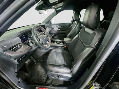 Used 2025 Ford Explorer ST RWD image 13