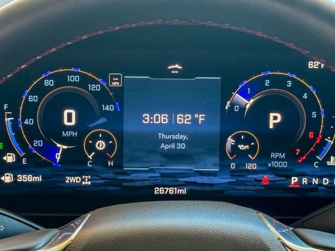 Used 2025 Chevrolet Suburban RST w/ Comfort Package AWD/4WD image 6