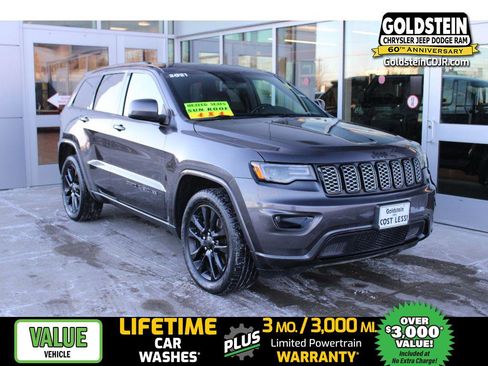 Used 2021 Jeep Grand Cherokee Laredo X image 1