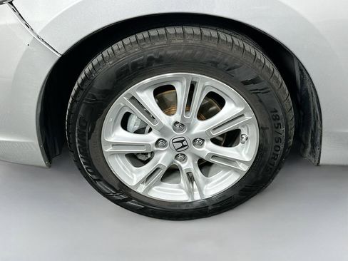 Used 2010 Honda Insight EX image 28