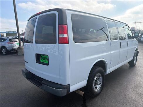 Used 2017 Chevrolet Express 2500 LT w/ LT Preferred Equipment Group image 3