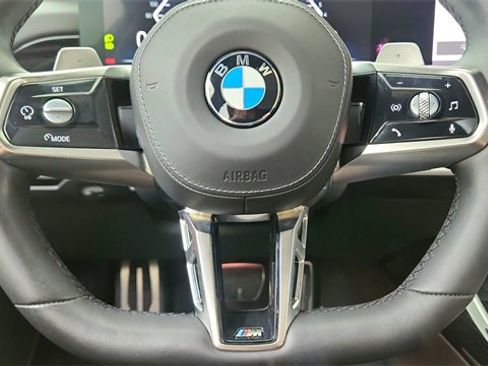 Used 2024 BMW 740i image 40