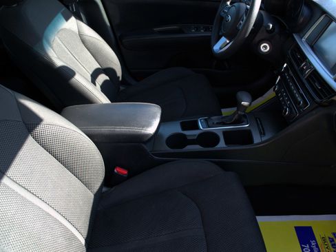 Used 2020 Kia Optima LX image 14