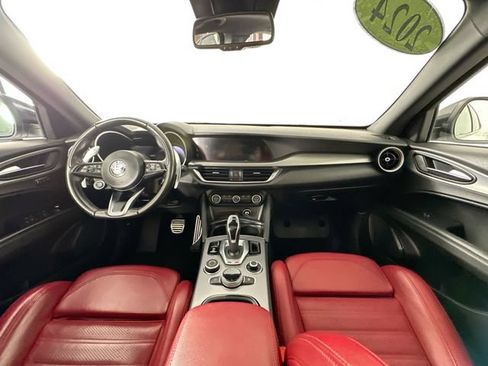 Used 2024 Alfa Romeo Stelvio Veloce AWD/4WD image 3