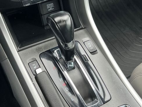 Used 2015 Honda Accord EX-L image 22