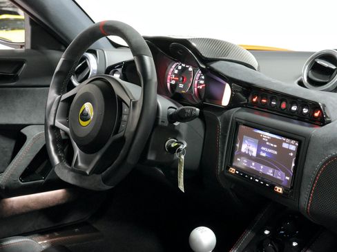 Used 2021 Lotus Evora RWD image 64