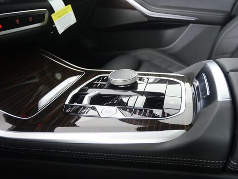 New 2026 BMW X5 xDrive40i w/ M Sport Package image 39