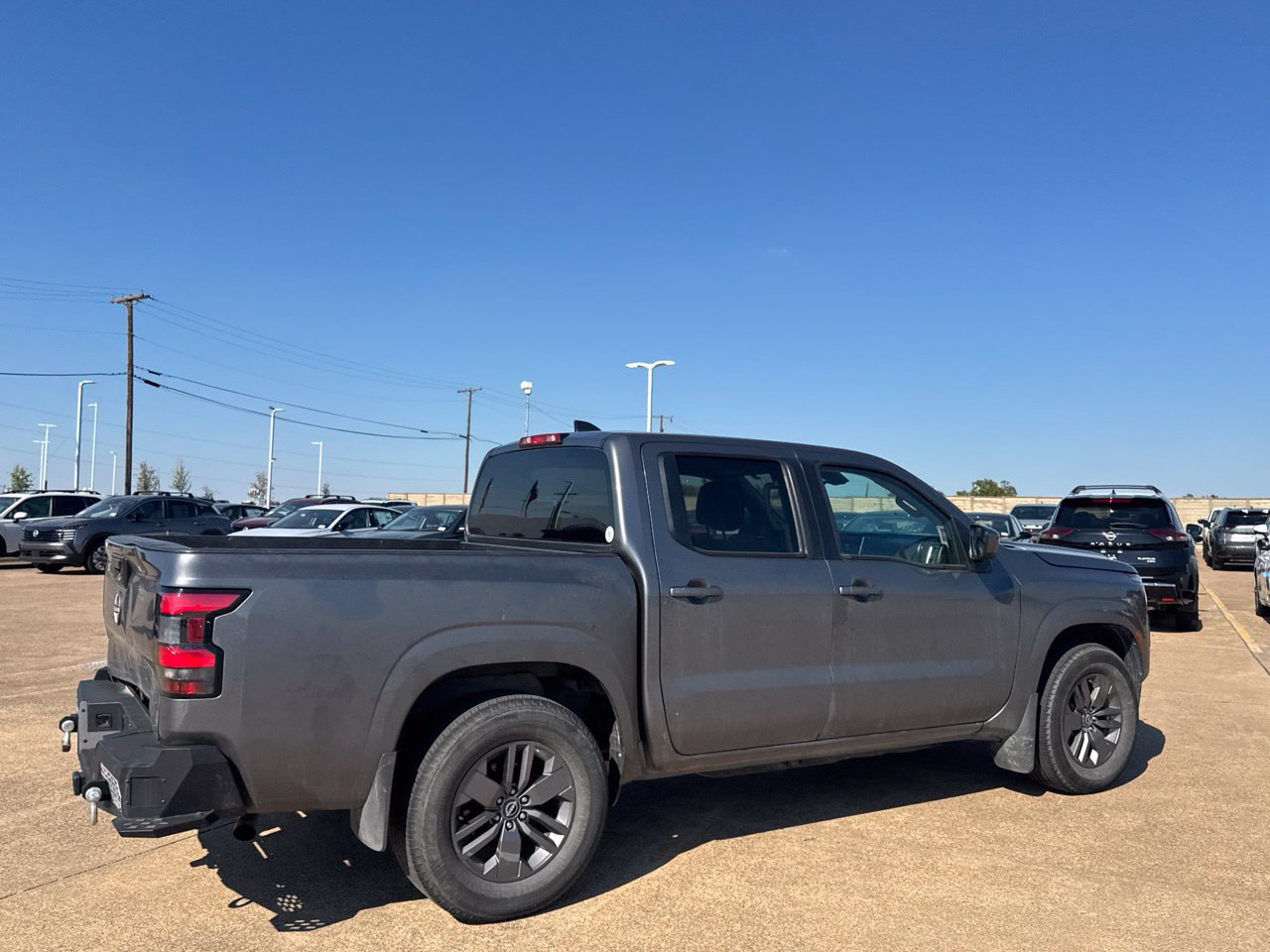 Used 2025 Nissan Frontier SV RWD image 25