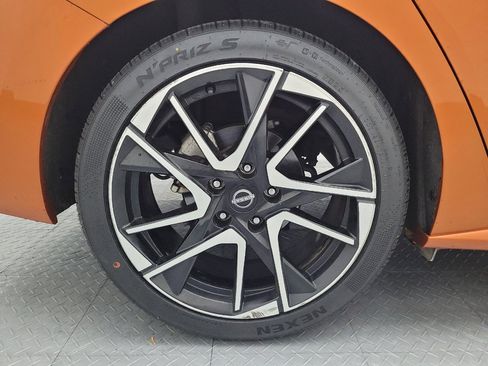 Used 2024 Nissan Sentra SR FWD image 31