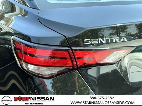 Certified 2022 Nissan Sentra SV w/ Trunk Package image 8