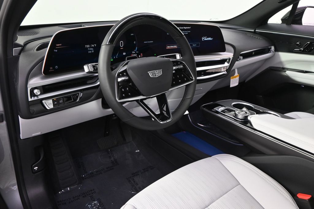 New 2026 Cadillac Lyriq Luxury w/ LPO, Floor Liner Package AWD/4WD image 12