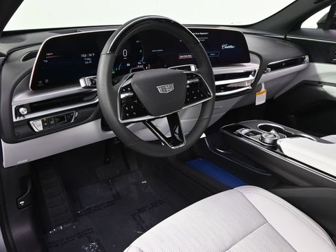 New 2026 Cadillac Lyriq Luxury w/ LPO, Floor Liner Package AWD/4WD image 12