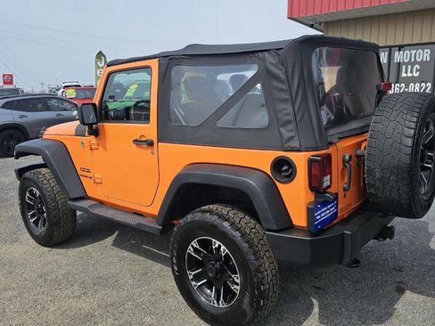 Used 2012 Jeep Wrangler Sport image 2