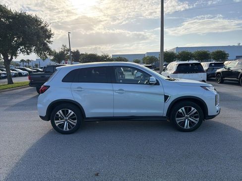 Used 2025 Mitsubishi Outlander Sport SE AWD/4WD image 6