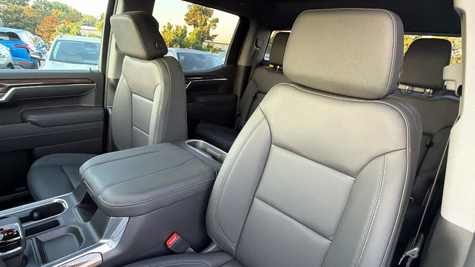 New 2026 Chevrolet Silverado 1500 RST w/ RST All Star Premium Package AWD/4WD image 17