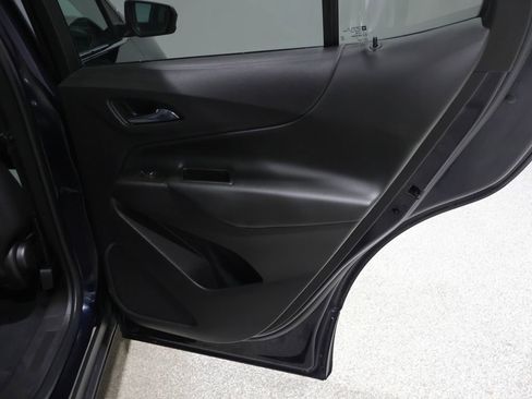 Used 2021 Chevrolet Equinox LT image 21