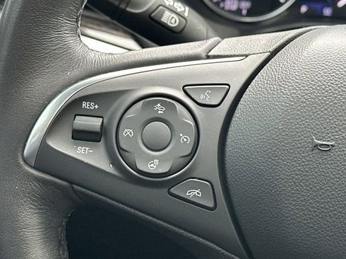 Used 2021 Buick Enclave Avenir w/ Avenir Technology Package FWD image 22