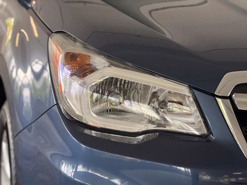 Used 2014 Subaru Forester 2.5i Touring AWD/4WD image 10