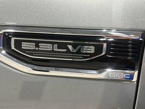 Used 2026 GMC Sierra 1500 SLT AWD/4WD image 32