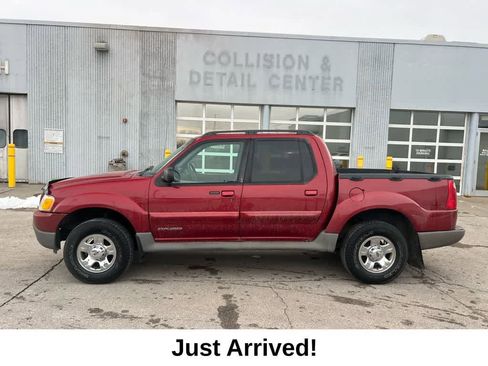 Used 2001 Ford Explorer Sport Trac 4x4 image 3