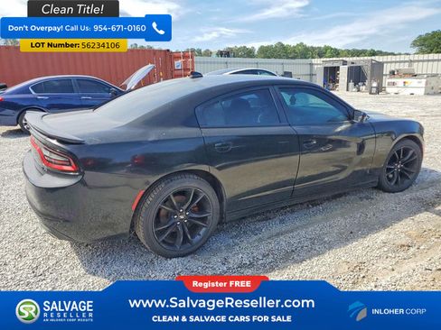 Used 2017 Dodge Charger R/T w/ Blacktop Package RWD image 4