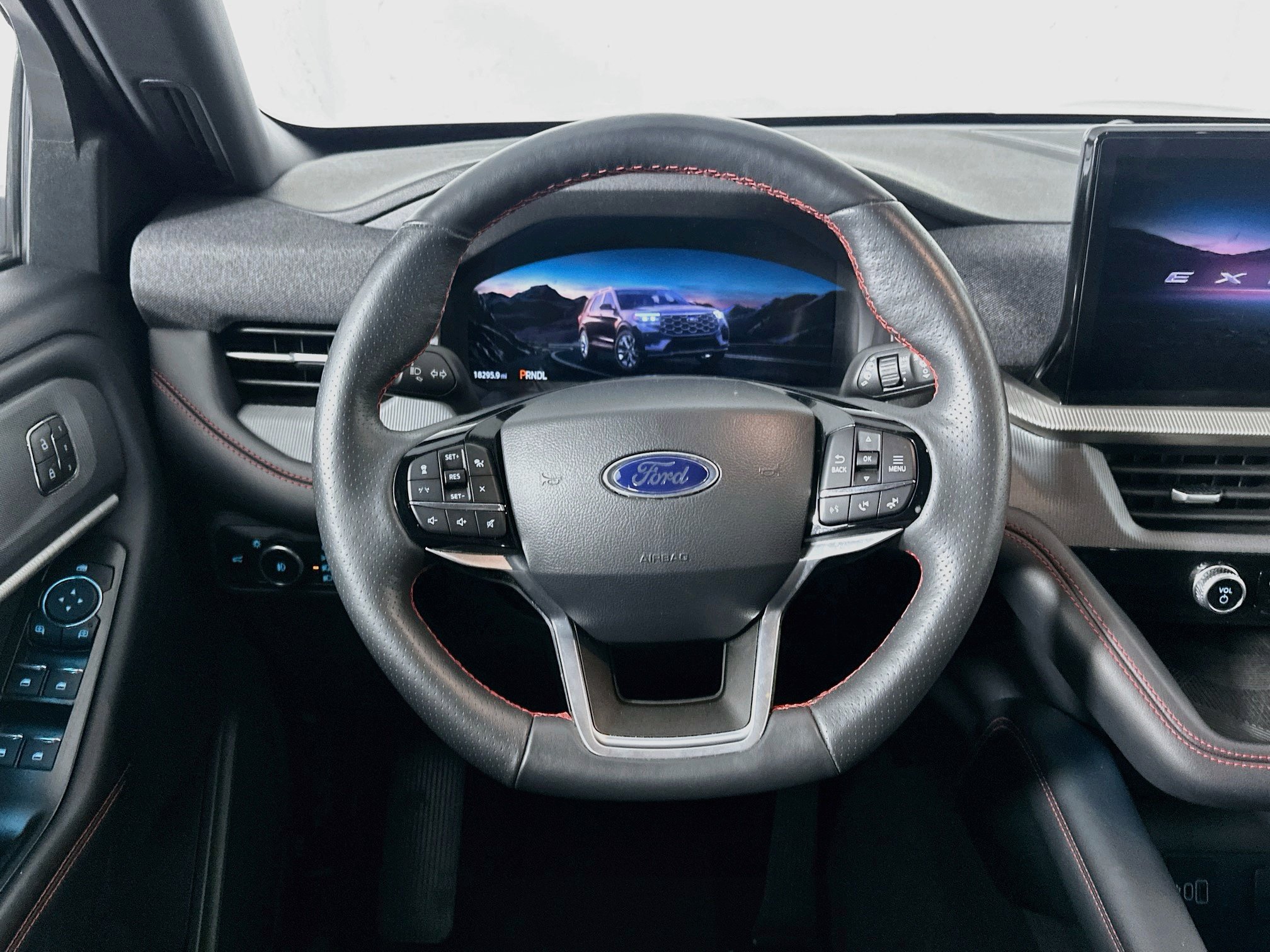 Used 2026 Ford Explorer ST-Line w/ ST-Line Street Pack RWD image 18