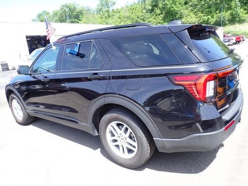New 2026 Ford Explorer Active AWD/4WD image 4