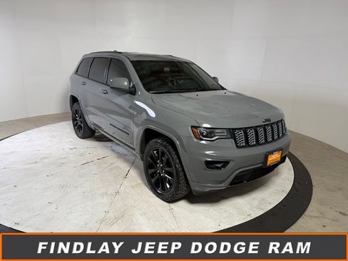 Used 2020 Jeep Grand Cherokee Altitude image 1