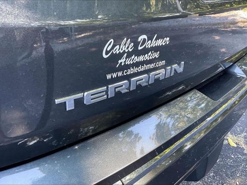 Used 2018 GMC Terrain Denali w/ GMC Pro Grade Package AWD/4WD image 31