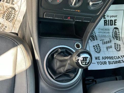 Used 2013 Volkswagen Beetle 2.5 image 24