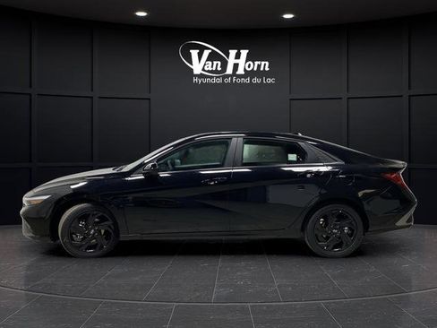 New 2026 Hyundai Elantra SEL Sport image 12