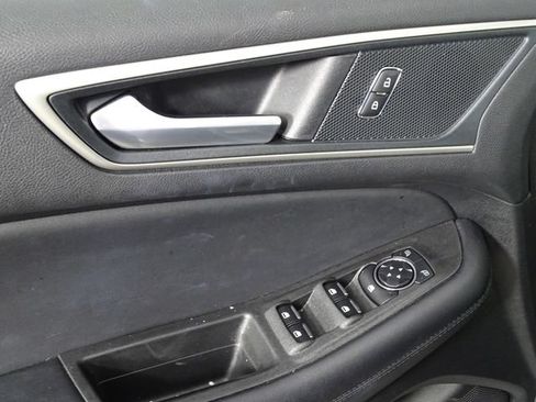 Used 2024 Ford Edge SEL AWD/4WD image 16