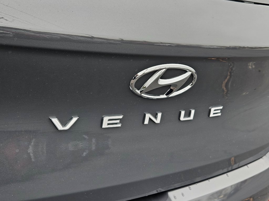Used 2026 Hyundai Venue SEL FWD image 10