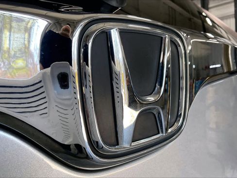 Used 2017 Honda CR-V Touring image 31