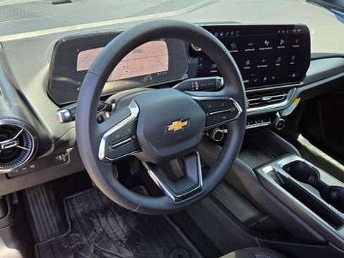 New 2026 Chevrolet Equinox EV LT w/ LPO, All-Weather Mat Package FWD image 7
