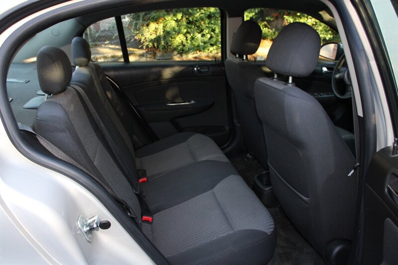 Used 2009 Chevrolet Cobalt LT FWD image 6