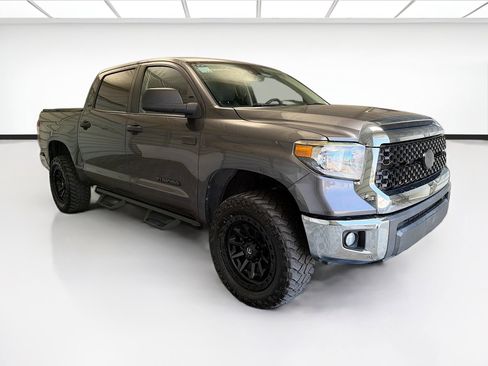 Used 2020 Toyota Tundra SR5 w/ SR5 Upgrade Package RWD image 3