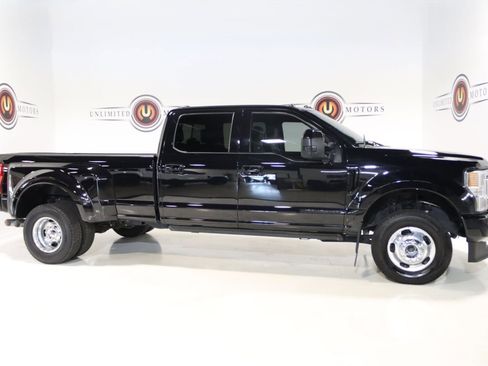 Used 2022 Ford F350 Platinum AWD/4WD image 5